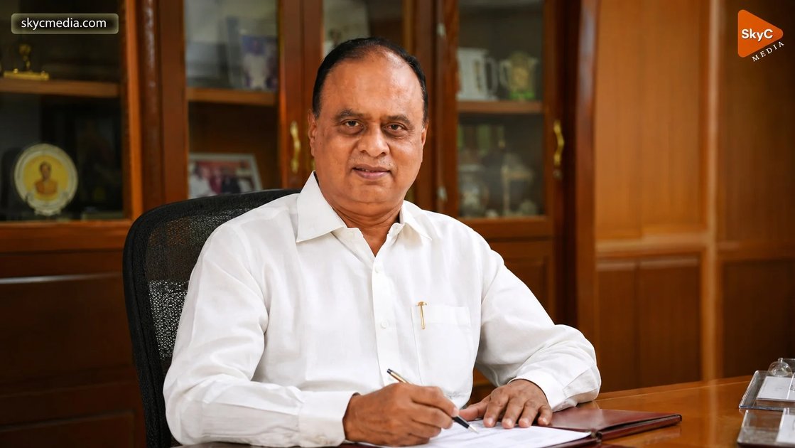 నెల్లూరు ఎంపీ వేమిరెడ్డి ప్రభాకర్ రెడ్డికి మోదీ కేబినెట్ పిలుపు