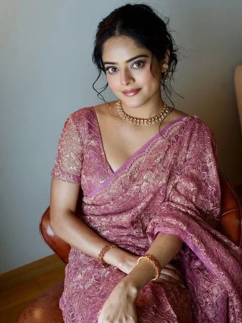 Riddhi Kumar Biography Facts Indian Actress