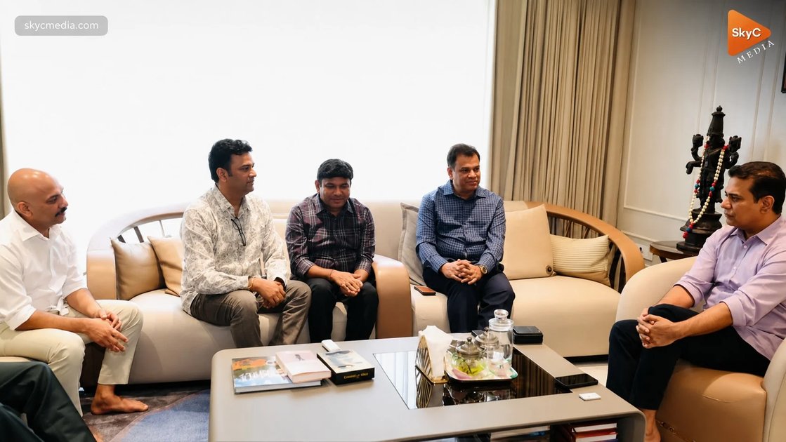 కేటీఆర్ సరికొత్త గ్లోబల్ ప్లాన్, దుబాయ్ వేదికగా భారీ ఈవెంట్