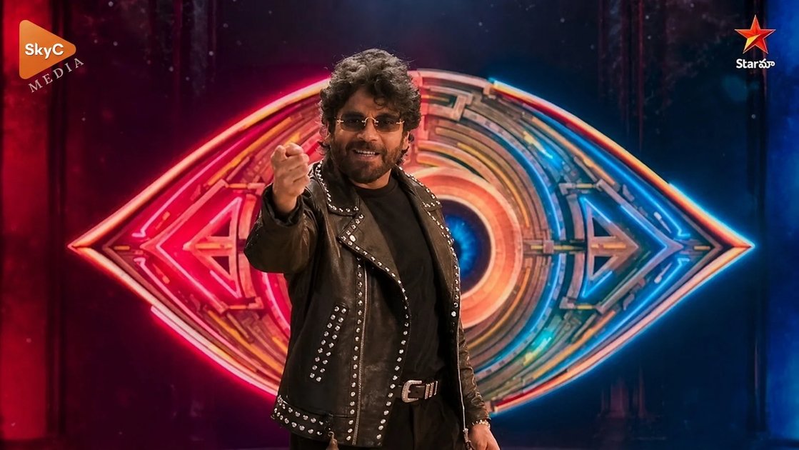 బిగ్ బాస్ 10 హౌస్ లోకి 10 మంది సెలబ్రిటీలు బిగ్ బాస్ 10 హౌస్ లోకి 10 మంది సెలబ్రిటీలు
