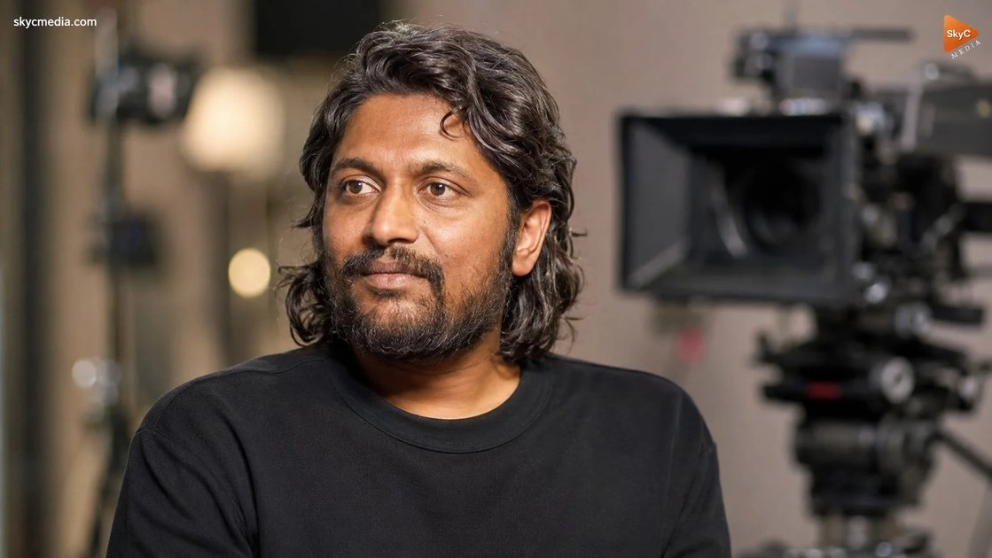 సముద్రంలో 45 రోజులు షూటింగ్ చావు అంచుదాకావెల్లా